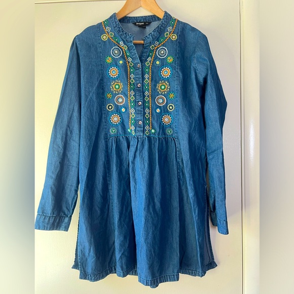 Desigual Tops - Desigual Helena Denim Embroidered Long Sleeve Tunic Top Dress Blue Green Sz XXL